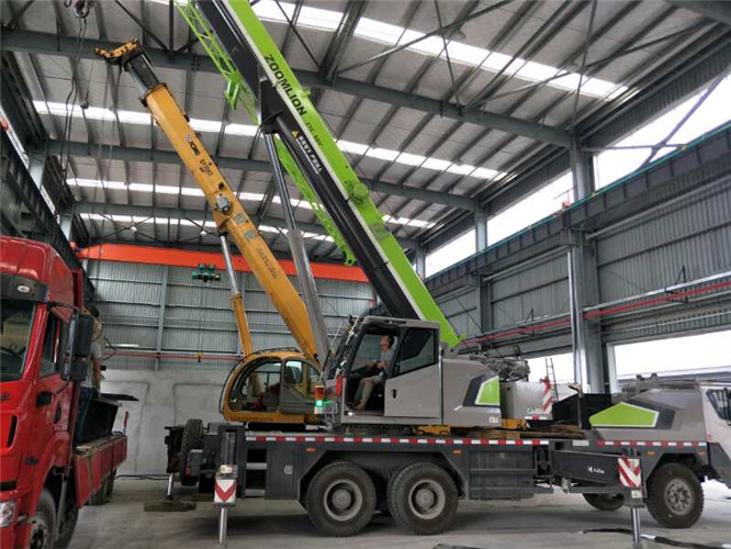 鸡西市高空车出租需要注意哪些安全事项？